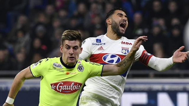 Aulas râle contre l’arbitrage : « Il faut protéger les créateurs comme Fekir »