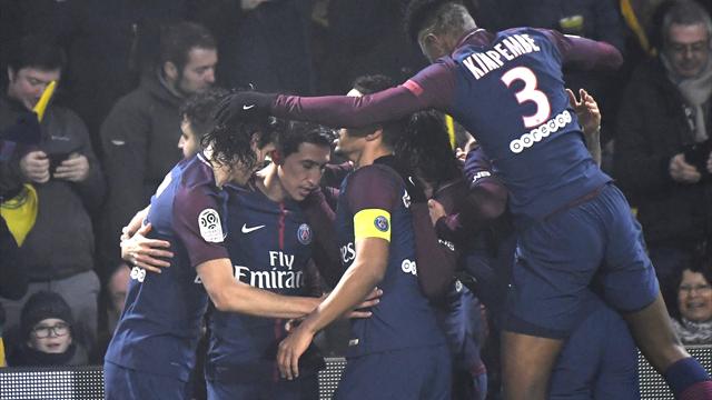 Peu de génie, un arbitrage surréaliste mais le PSG s’en sort à Nantes