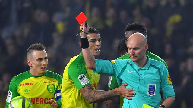 6 mois de suspension, dont 3 avec sursis : Chapron sévèrement « taclé »