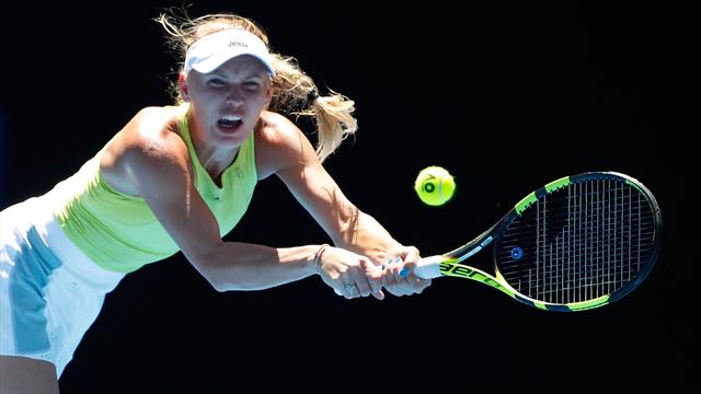 Brividi e rimonta: la Wozniacki annulla 2 match point, ma alla fine stende la Fett