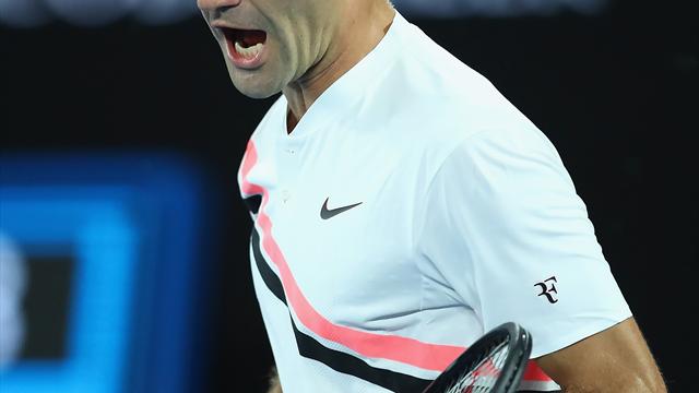 Open Australia 2018: El forzado y precioso revés de Federer para cerrar la victoria ante Gasquet Open Australia 2018: El forzado y precioso revés de Federer para cerrar la victoria ante Gasquet