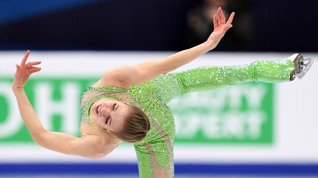 Carolina Kostner bronzo da leggenda! Rivivi il programma che le è valso l'11esima medaglia europea Carolina Kostner bronzo da leggenda! Rivivi il programma che le è valso l'11esima medaglia europea