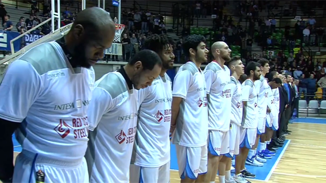 Highlights: Red October Cantù-Banco di Sardegna Sassari 102-96 Highlights: Red October Cantù-Banco di Sardegna Sassari 102-96
