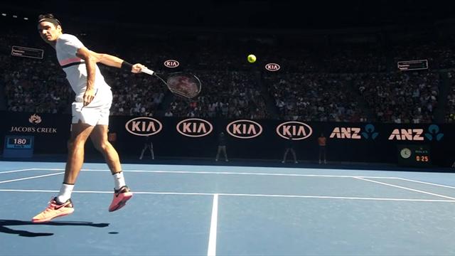 Die Reaktion des Turniers?! Federer mit unfassbarer Rettungsaktion Die Reaktion des Turniers?! Federer mit unfassbarer Rettungsaktion