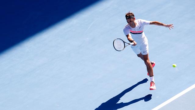 Zirkusreife Nummer! Federer und Fucsovics reißen Fans von den Sitzen Zirkusreife Nummer! Federer und Fucsovics reißen Fans von den Sitzen