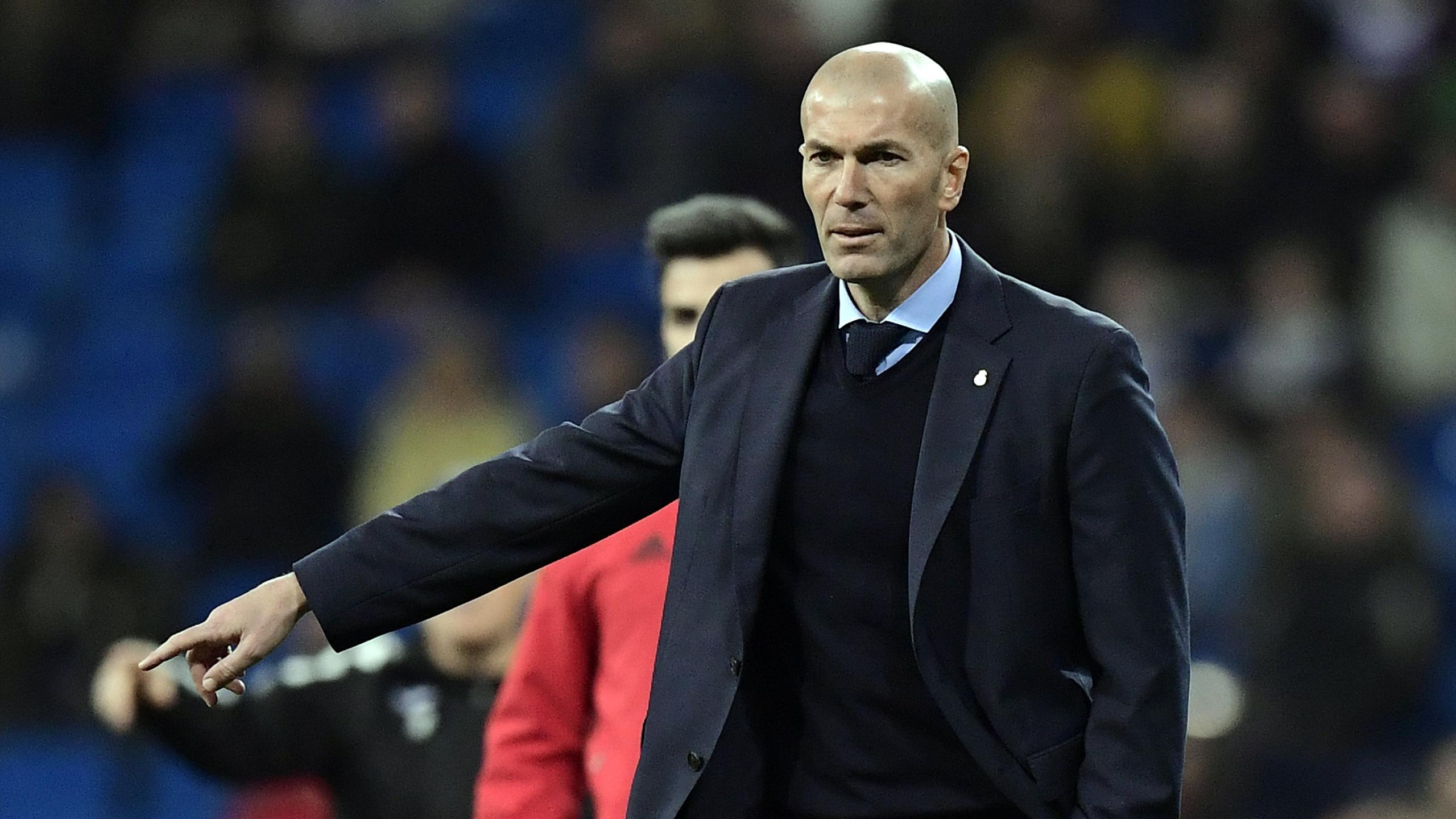 Карло анчелотти реал. Ancelotti 2022. Зинедин зидан 2022. Тренер жозе моуриньо. Тренер реала мадрида.