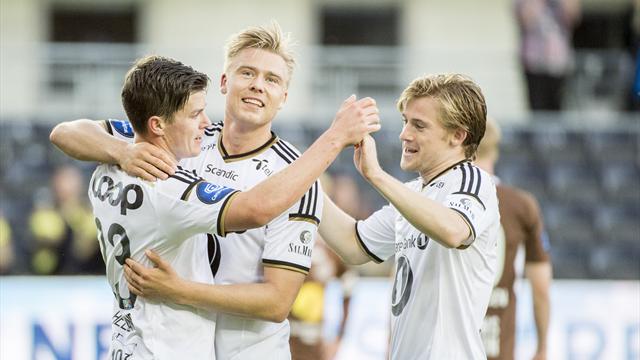 Søderlund gjenåpnet målkontoen for Rosenborg, med Bendtner på tribunen