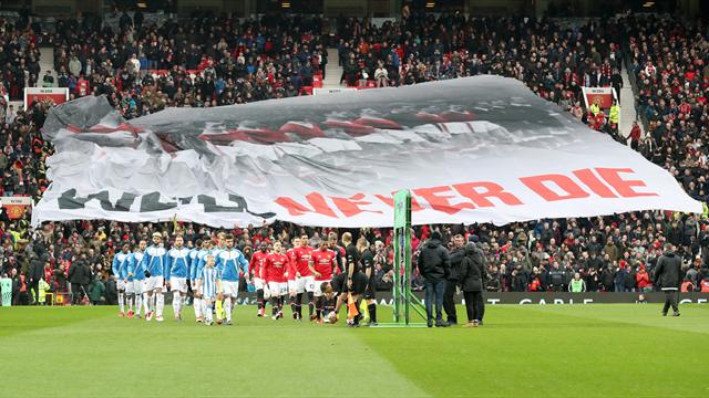 Manchester United mark 60 years since Munich crash