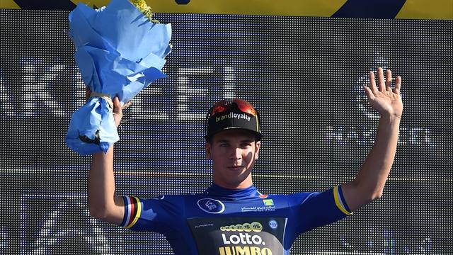 Groenewegen upsets stellar sprint field to claim Dubai Tour opener
