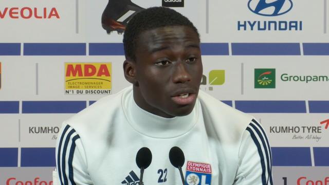 Mendy : « Glik se laisse tomber sur le penalty, il joue bien le coup »