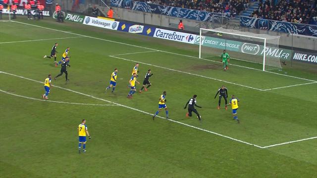 Di Maria a encore régalé, Alves a fini gardien : le résumé de Sochaux-PSG en vidéo Di Maria a encore régalé, Alves a fini gardien : le résumé de Sochaux-PSG en vidéo