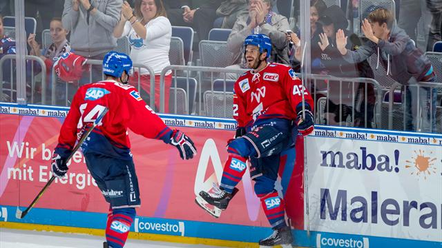 Topscorer Kolarik verlängert bei Adler Mannheim
