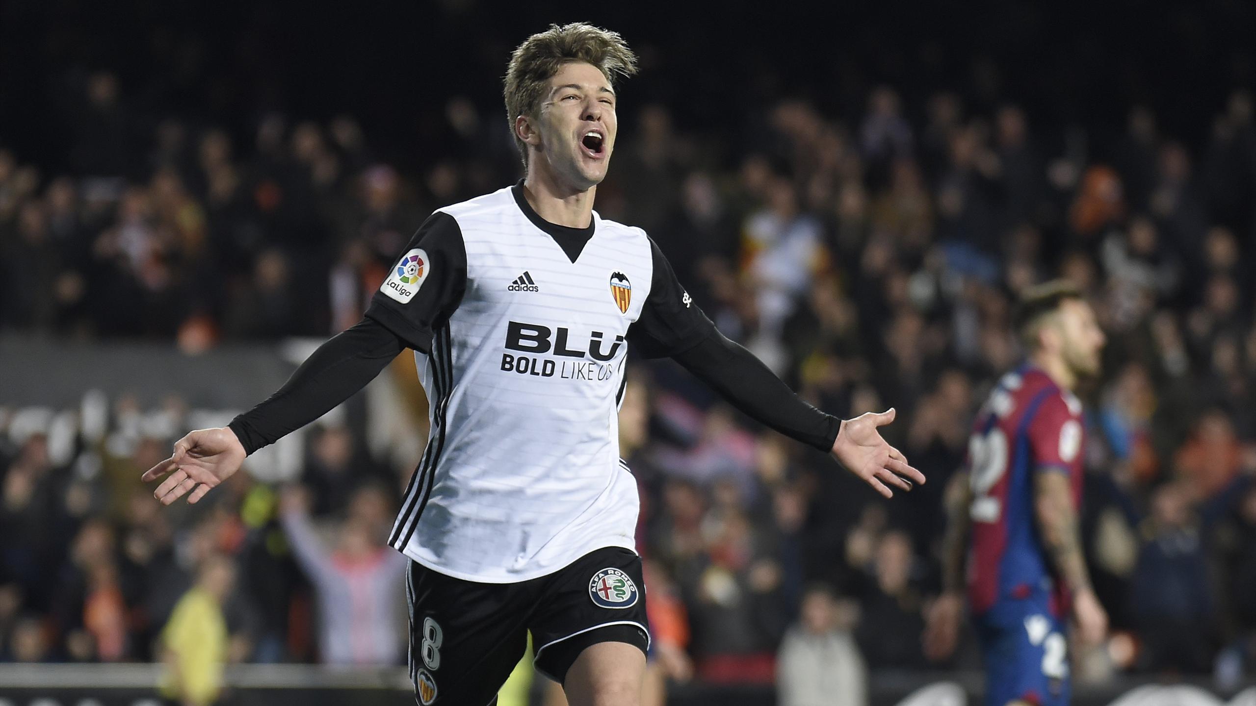 Valencia end losing streak against rivals Levante Eurosport