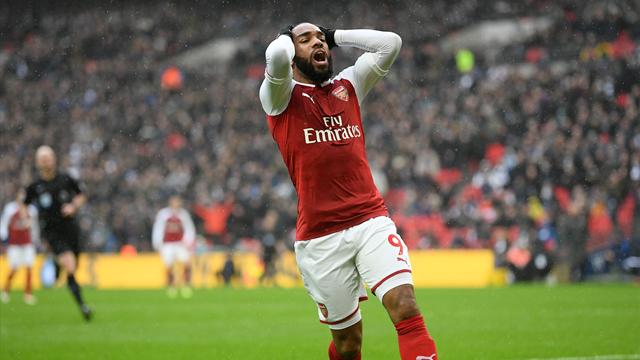 Arsenal's Lacazette ruled out for up to six weeks after knee surgery