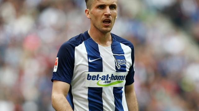 Hertha BSC verlängert mit Pekarik