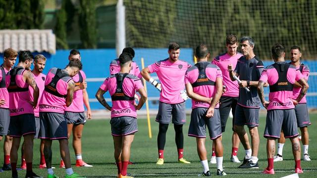 El Levante vuelve al trabajo sin Ivi ni Lerma