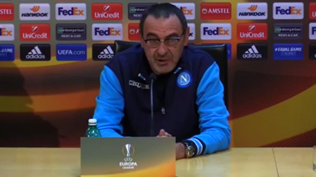 Sarri: "Europa League manifestazione folle e la Lega non ci aiuta..." Sarri: "Europa League manifestazione folle e la Lega non ci aiuta..."