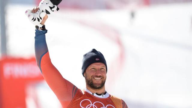 Svindal, oro olímpico, lidera doblete noruego en descenso, junto a Jansrud