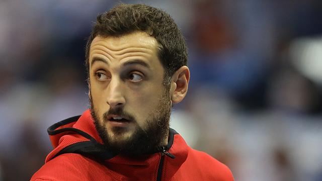 Esordio da favola per Belinelli: subito decisivo nel successo dei Sixers sugli Heat. Warriors ko