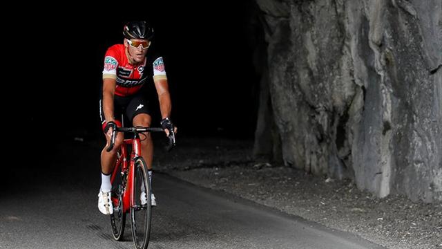Van Avermaet se luce en Wadi Dayqah y es nuevo líder