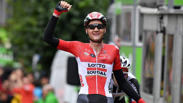 4e étape : Wellens dompte la pente et prend la tête