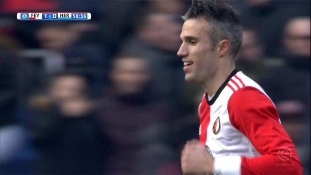 Un intérieur du pied soyeux et Van Persie offre la victoire au Feyenoord Un intérieur du pied soyeux et Van Persie offre la victoire au Feyenoord