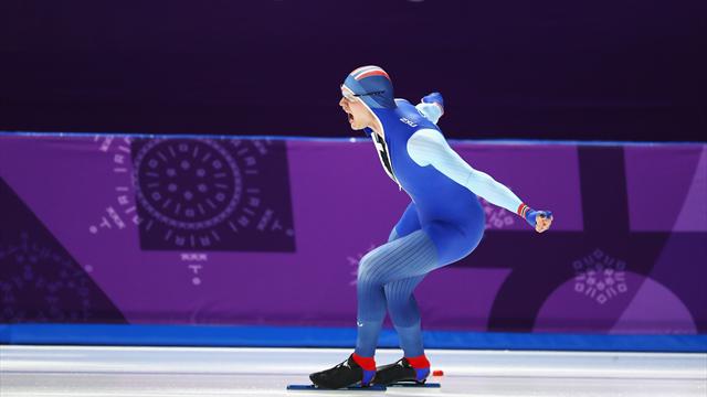 Норвежец Лоренцен выиграл золото на 500 м и установил олимпийский рекорд