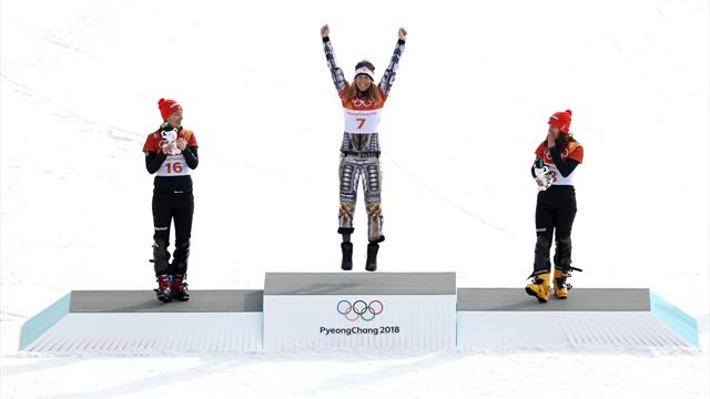 Histórica Ester Ledecka ganando el gigante paralelo tras ser campeona en esquí alpino