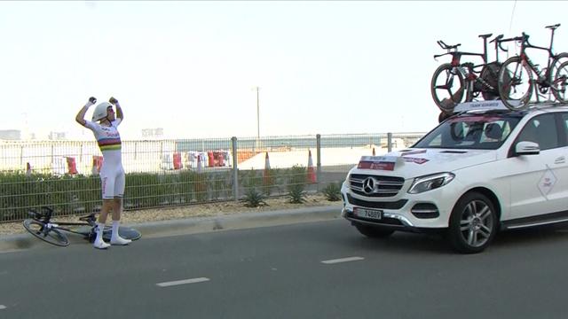 Dumoulin rages after bike malfunction ruins time trial Dumoulin rages after bike malfunction ruins time trial