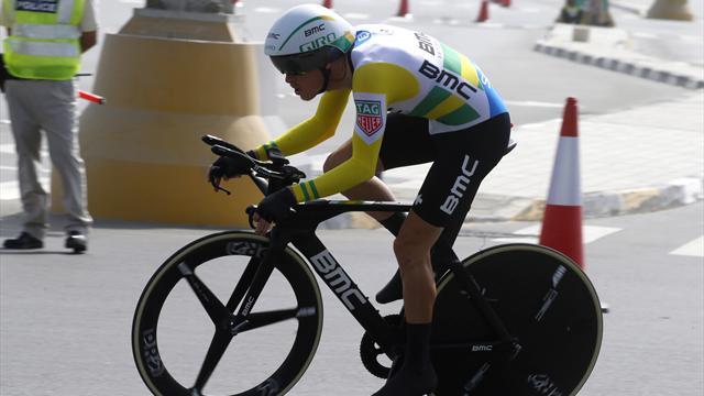 Dennis convole, Dumoulin enrage