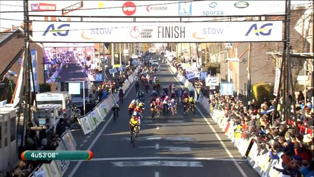 Groenewegen triunfa en la Kuurne-Brussel-Kuurne Groenewegen triunfa en la Kuurne-Brussel-Kuurne