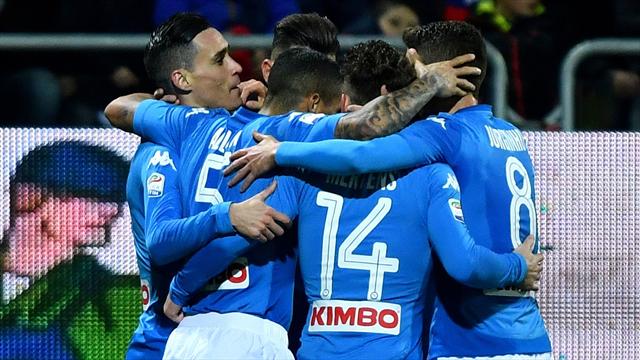 En promenade à Cagliari, Naples met la pression sur la Juve
