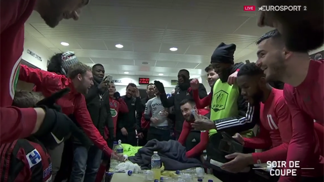 En Coupe, ils ont mis le feu aux vestiaires