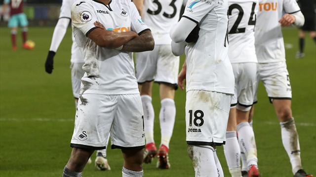 David Moyes 'embarrassed' by West Ham United performance David Moyes 'embarrassed' by West Ham United performance