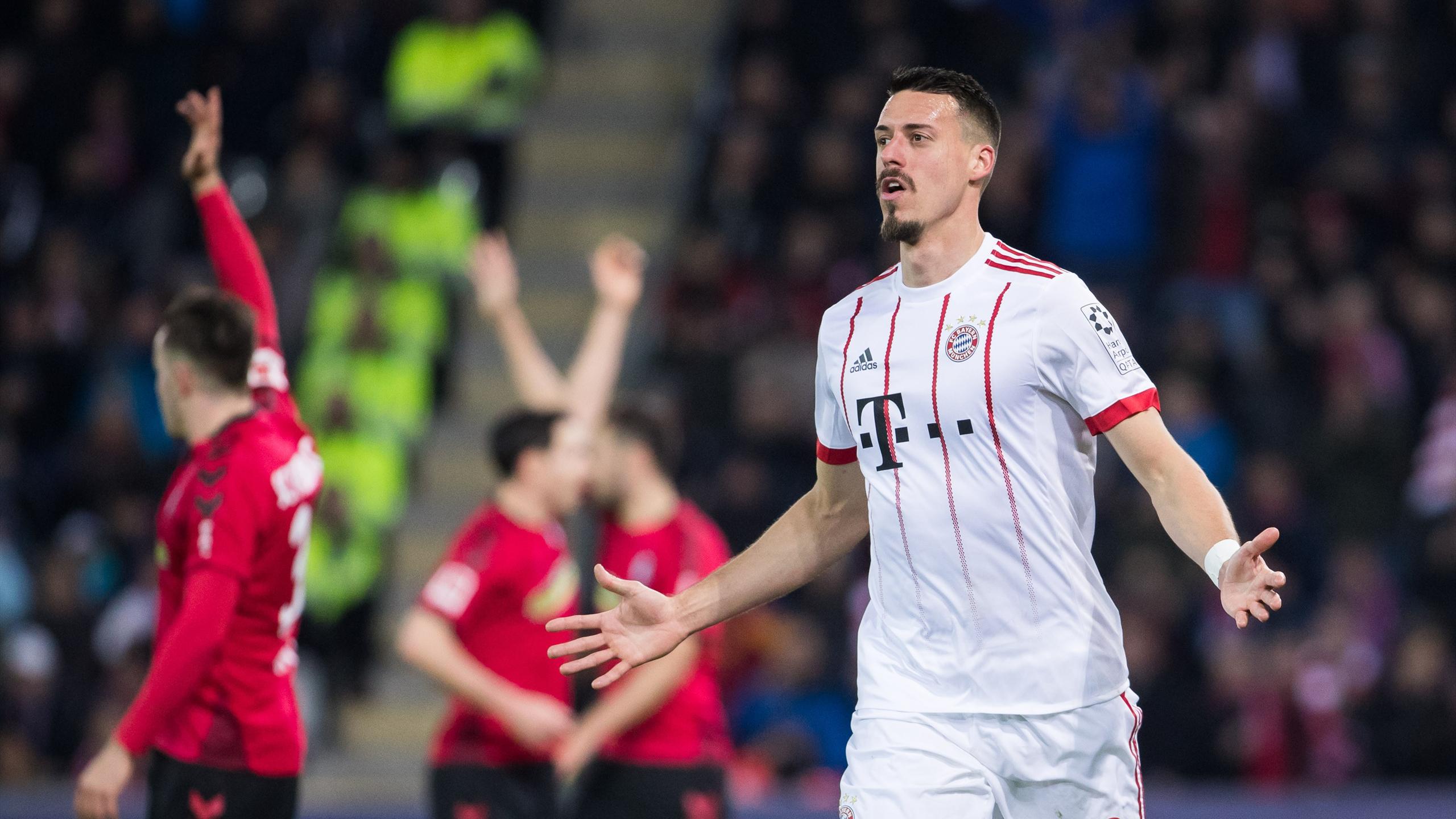 Maglia Home FC Bayern München Sandro Wagner Maglia Home FC Bayern München Sandro Wagner