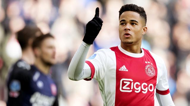 La Roma ha chiuso per Kluivert: 20 milioni più bonus all’Ajax, il giocatore è già nella Capitale