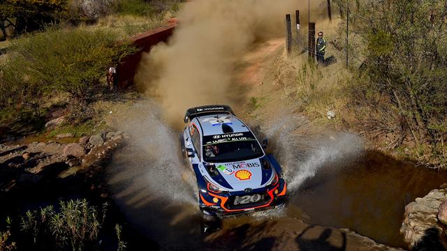 Neuville holds early Mexico lead, Loeb in 10th