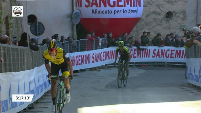 Mega-Attacke: Roglic sprintet zum Tagessieg in Trevi Mega-Attacke: Roglic sprintet zum Tagessieg in Trevi