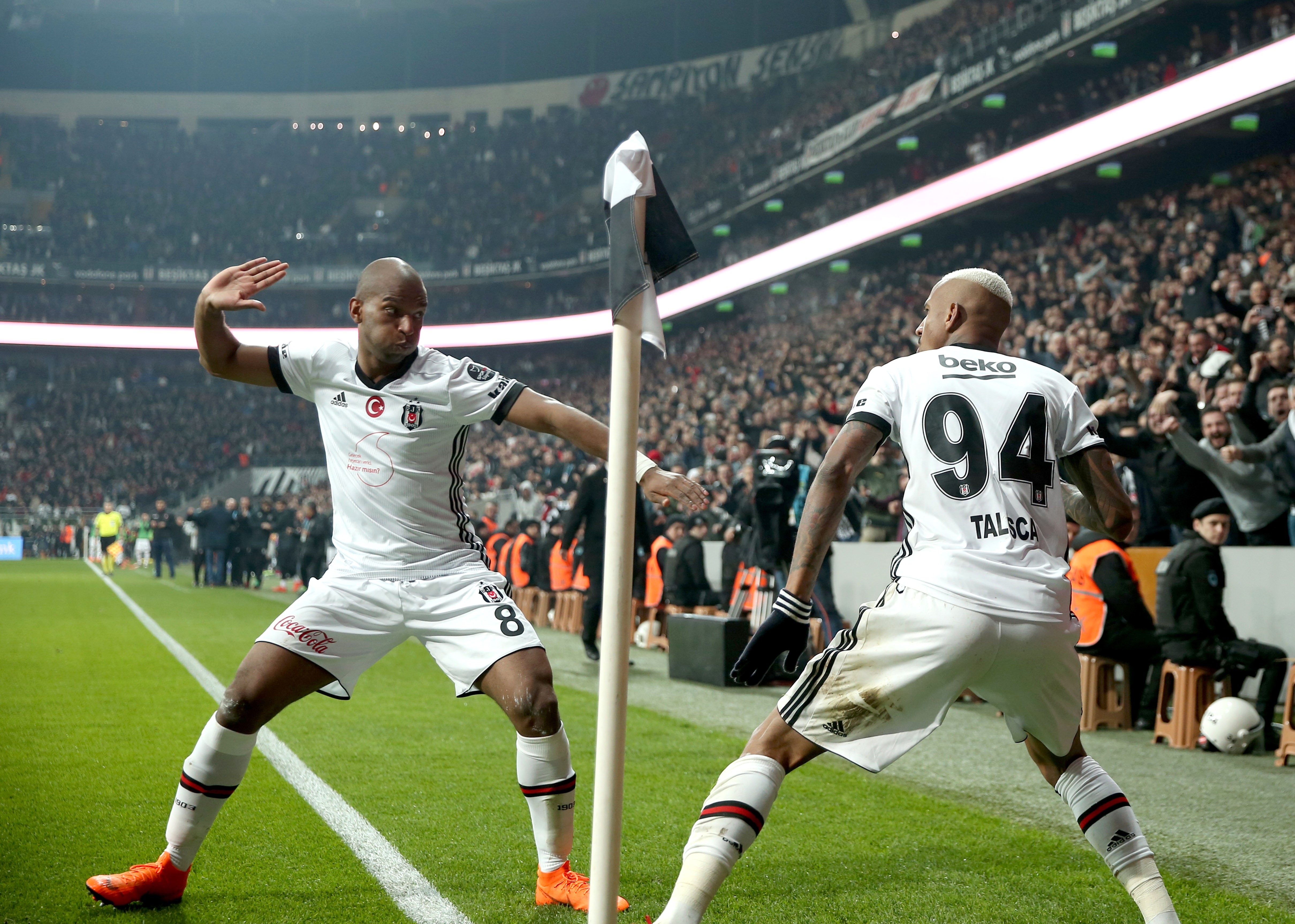 Beşiktaş, Ryan Babel ve Anderson Talisca