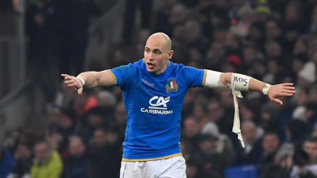 Un problema al polpaccio costringe al forfait Parisse: salterà il Test Match con la Georgia