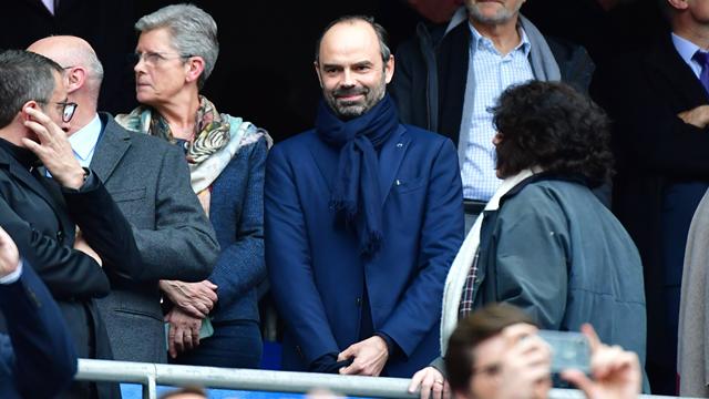 Edouard Philippe se dit « consterné » et juge que « le football a perdu »