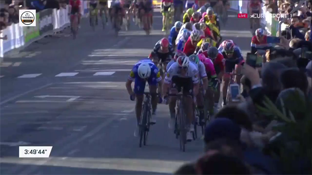 Kittel resiste e fa doppietta! Dopo Follonica, vince anche a Fano davanti a Sagan Kittel resiste e fa doppietta! Dopo Follonica, vince anche a Fano davanti a Sagan