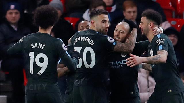 Manchester City kazanmaya devam ediyor