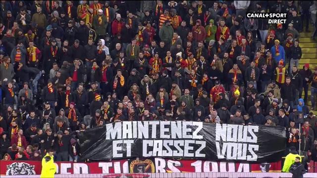 "Battez vos adversaires au lieu de battre vos femmes" : banderoles hostiles déployées à Lens