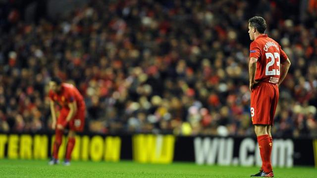 El canal Sky suspende a Carragher hasta final de temporada por escupir a una niña