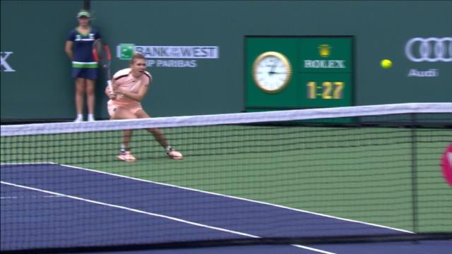 L'action du jour - Quand Halep trouve un angle impossible face à Martic L'action du jour - Quand Halep trouve un angle impossible face à Martic