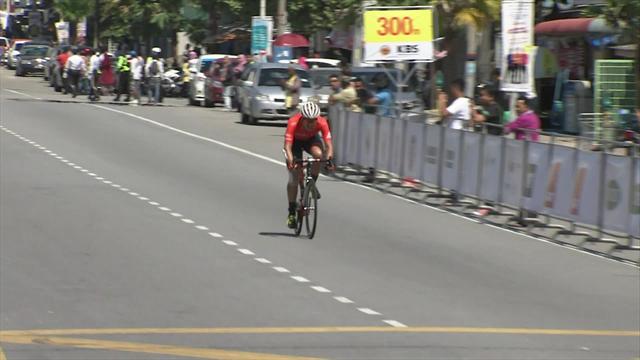 Tour de Langkawi: De Vos se lleva la tercera etapa y se pone líder Tour de Langkawi: De Vos se lleva la tercera etapa y se pone líder