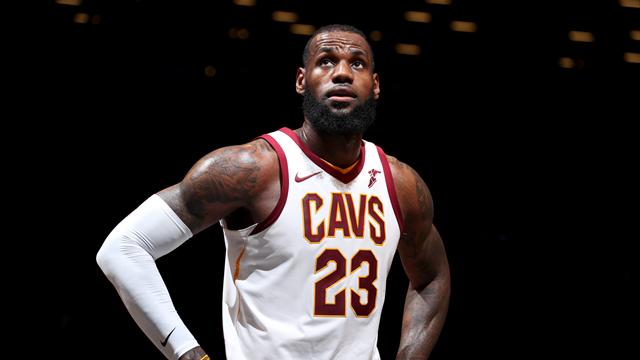 Cavaliers'a evinde şok
