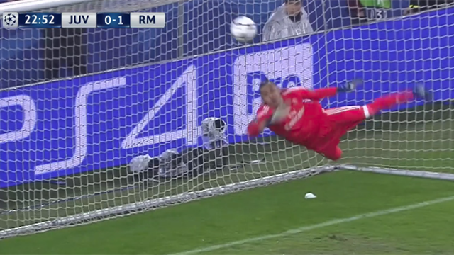 L’incroyable arrêt réflexe de Keylor Navas devant Higuain