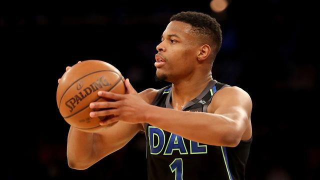 La giocata della notte: schiacciata 360° per Dennis Smith Jr.